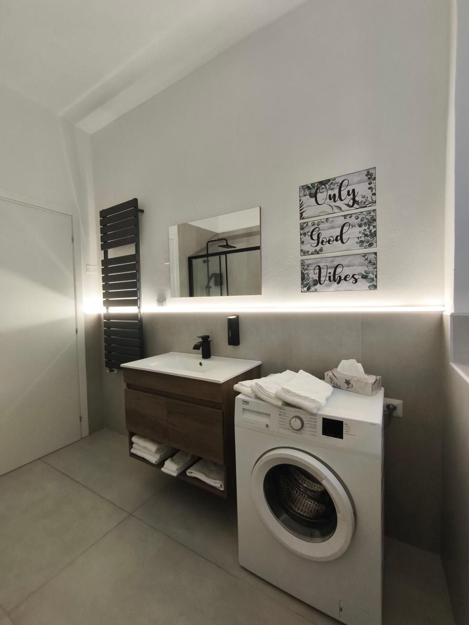 La Terrazza In Centro Apartment Treviglio Cameră foto